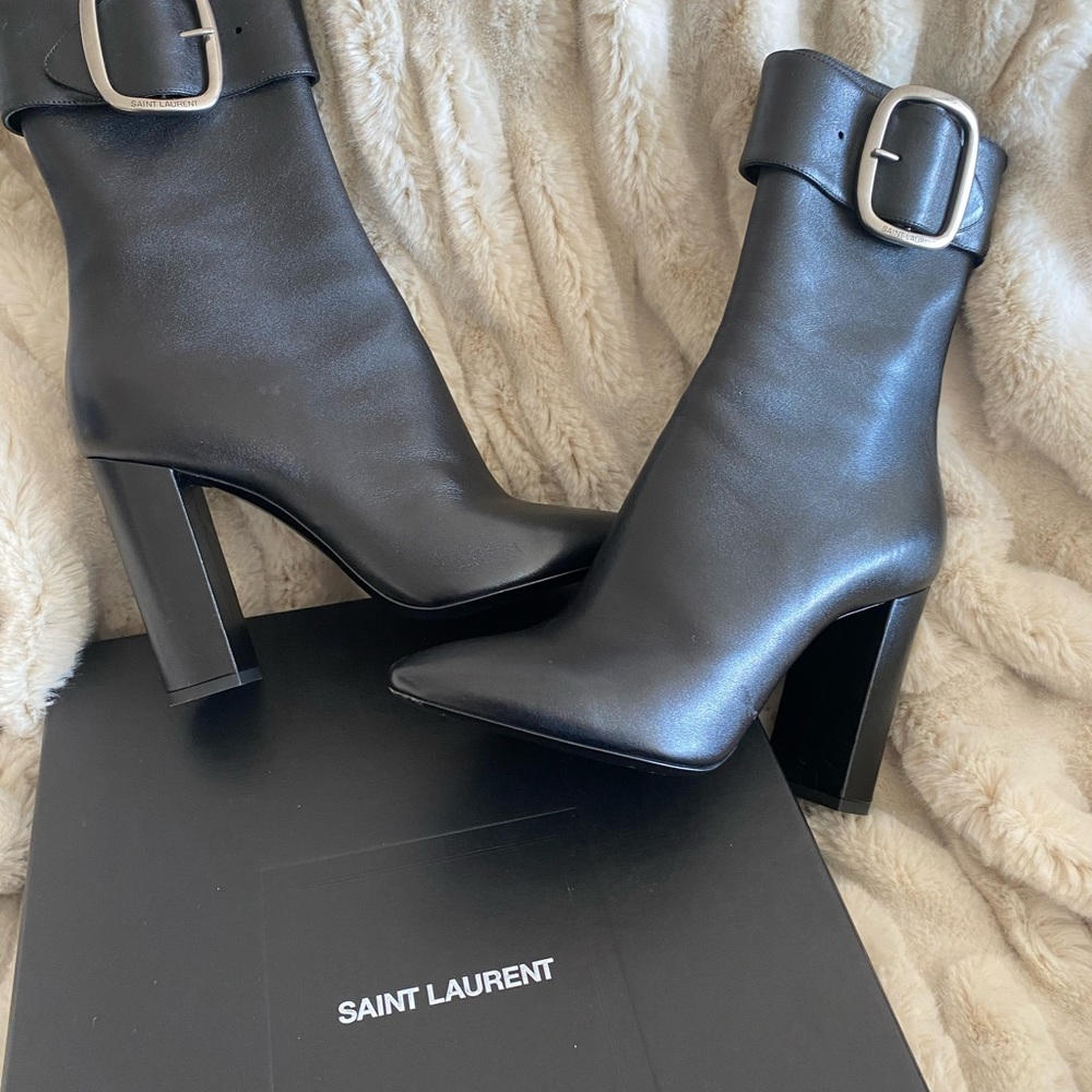 Saint Laurent boots. Authentic!!